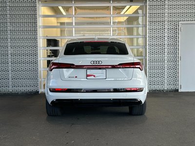 AUDI E-TRON S SPORTBACK - 9
