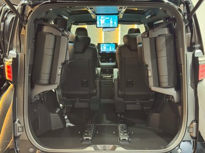 2025 Toyota ALPHARD — фото 38