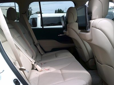 2024 Toyota LAND CRUISER 300 — миниатюра 24