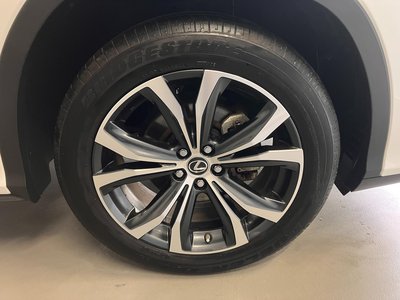 LEXUS RX - 8