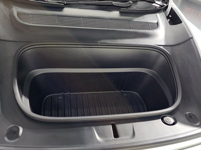 TESLA MODEL Y - 8
