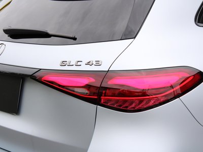 صورة مصغرة 41 لـ 2025 Mercedes-BENZ GLC AMG