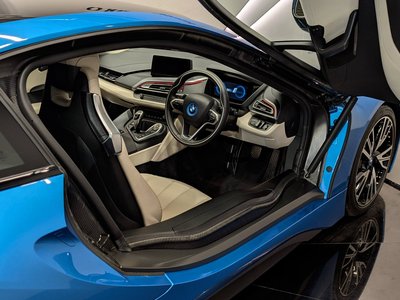 2015 BMW I8 — миниатюра 12