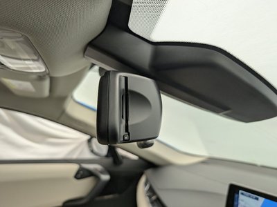 2015 BMW I8 — миниатюра 30