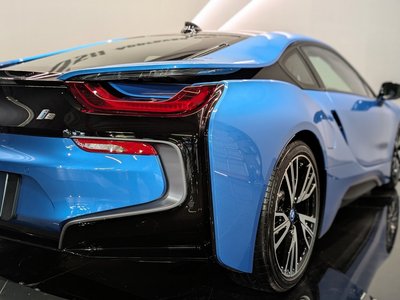 2015 BMW I8 — миниатюра 14