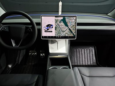 TESLA MODEL Y - 5