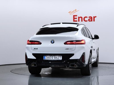 صورة 4 لـ 2025 BMW X4