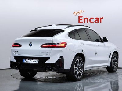 صورة 3 لـ 2025 BMW X4