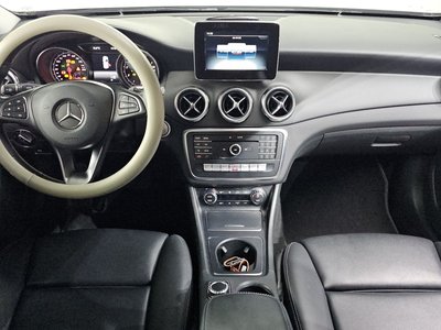 MERCEDES-BENZ GLA - 5