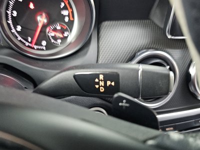 MERCEDES-BENZ GLA - 9