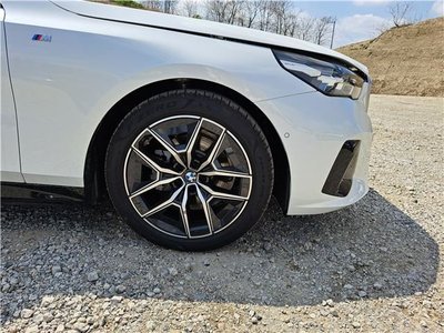 صورة مصغرة 22 لـ 2024 BMW 5 SERIES