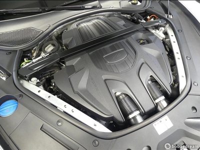 PORSCHE PANAMERA - 8