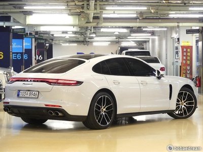 PORSCHE PANAMERA - 2