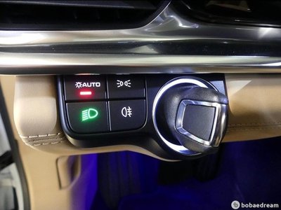 PORSCHE PANAMERA - 10