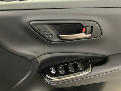 صورة مصغرة 36 لـ 2025 Toyota CROWN SPORT