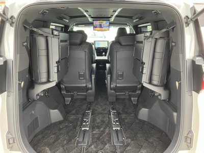 TOYOTA VELLFIRE - 8