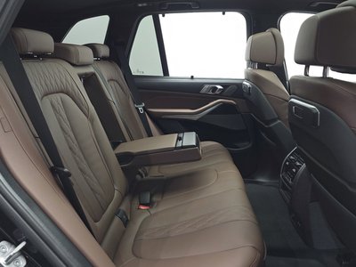 2026 BMW X5 缩略图 12