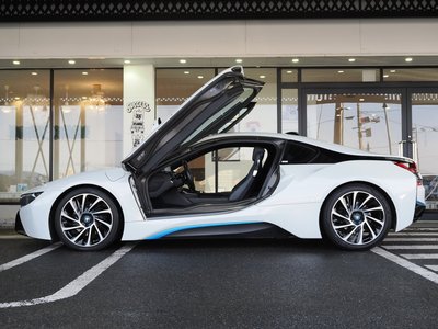 BMW I8 - 8
