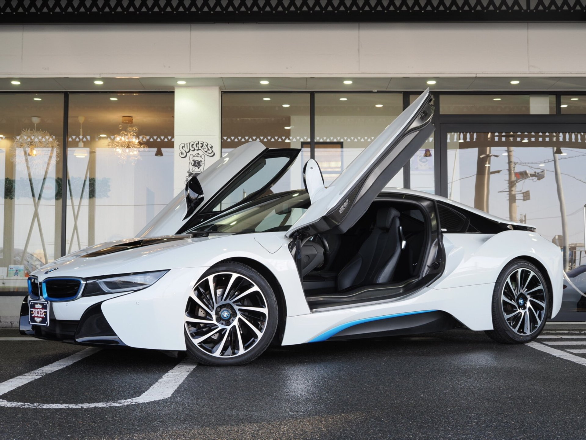 BMW I8 - View 1