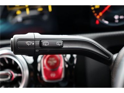 MERCEDES-BENZ CLA - 10