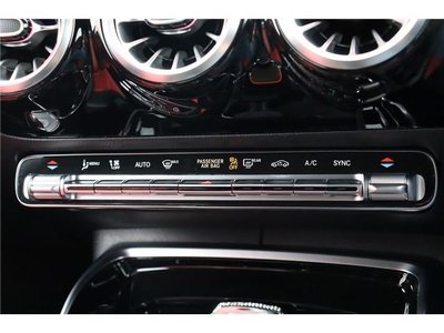 MERCEDES-BENZ CLA - 6