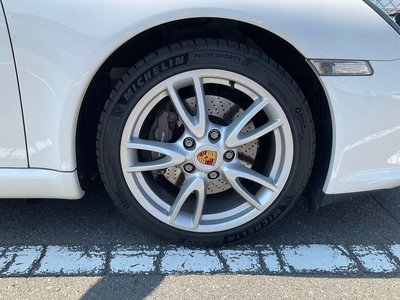 2010 Porsche 911 thumbnail 33