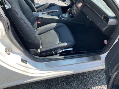 2010 Porsche 911 thumbnail 16