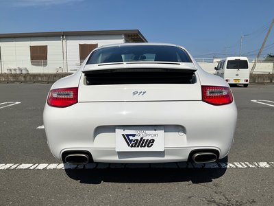 صورة 10 لـ 2010 Porsche 911