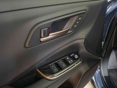 2025 Toyota CROWN CROSSOVER thumbnail 12