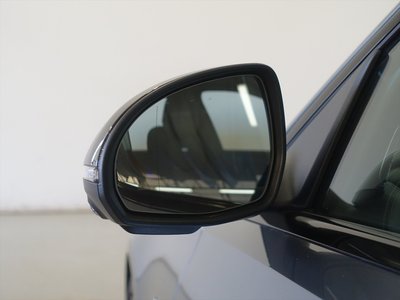 MERCEDES-BENZ C-CLASS AMG - 6