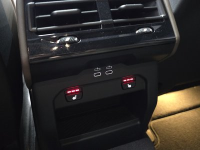 2025 BMW 5 SERIES 缩略图 27