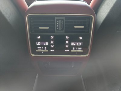 صورة مصغرة 11 لـ 2023 Porsche CAYENNE