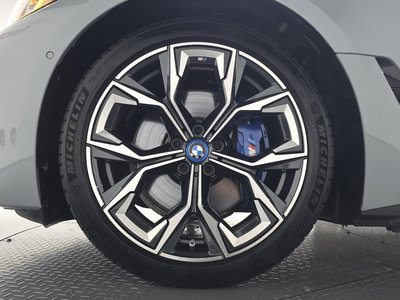 2024 BMW I4 photo 6