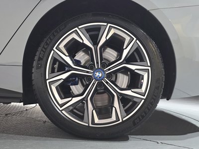 2024 BMW I4 photo 8