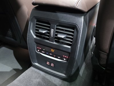 2024 BMW I4 缩略图 32
