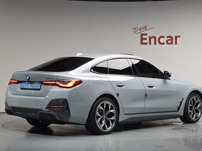 2024 BMW I4 photo 3