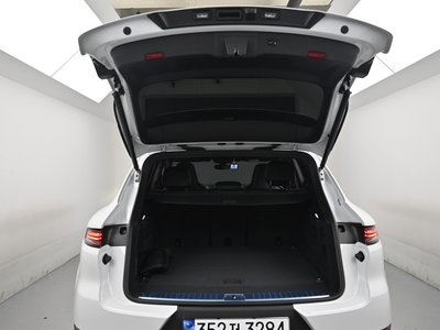 2025 Porsche CAYENNE thumbnail 20