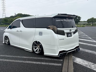 TOYOTA ALPHARD - 9
