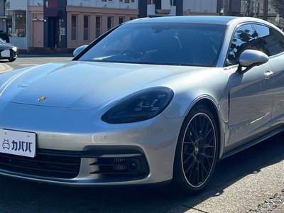 PORSCHE PANAMERA - 1