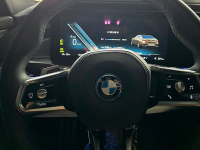 BMW I7 - 6