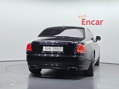 ROLLS-ROYCE GHOST - 4