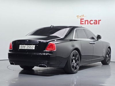 ROLLS-ROYCE GHOST - 3