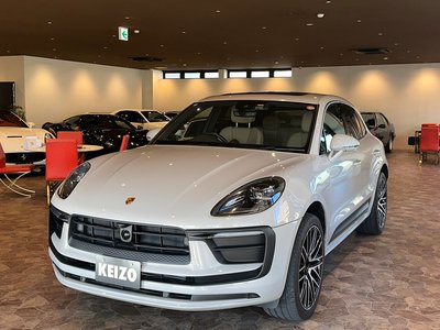 PORSCHE MACAN - 5