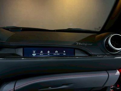 2019 Ferrari PORTOFINO thumbnail 18