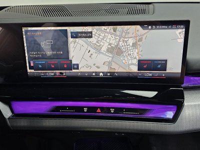 2025 BMW 5 SERIES 缩略图 18