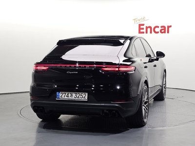 2022 Porsche CAYENNE 照片 4