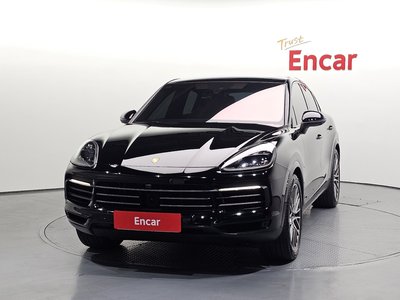 2022 Porsche CAYENNE 照片 2