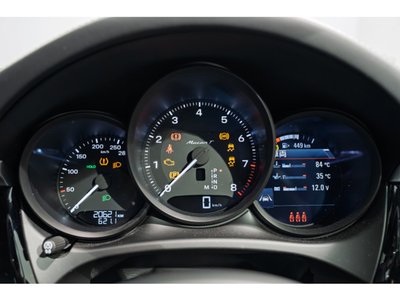 صورة 6 لـ 2024 Porsche MACAN