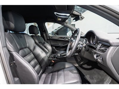 صورة 3 لـ 2024 Porsche MACAN