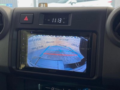 TOYOTA LAND CRUISER 70 - 4